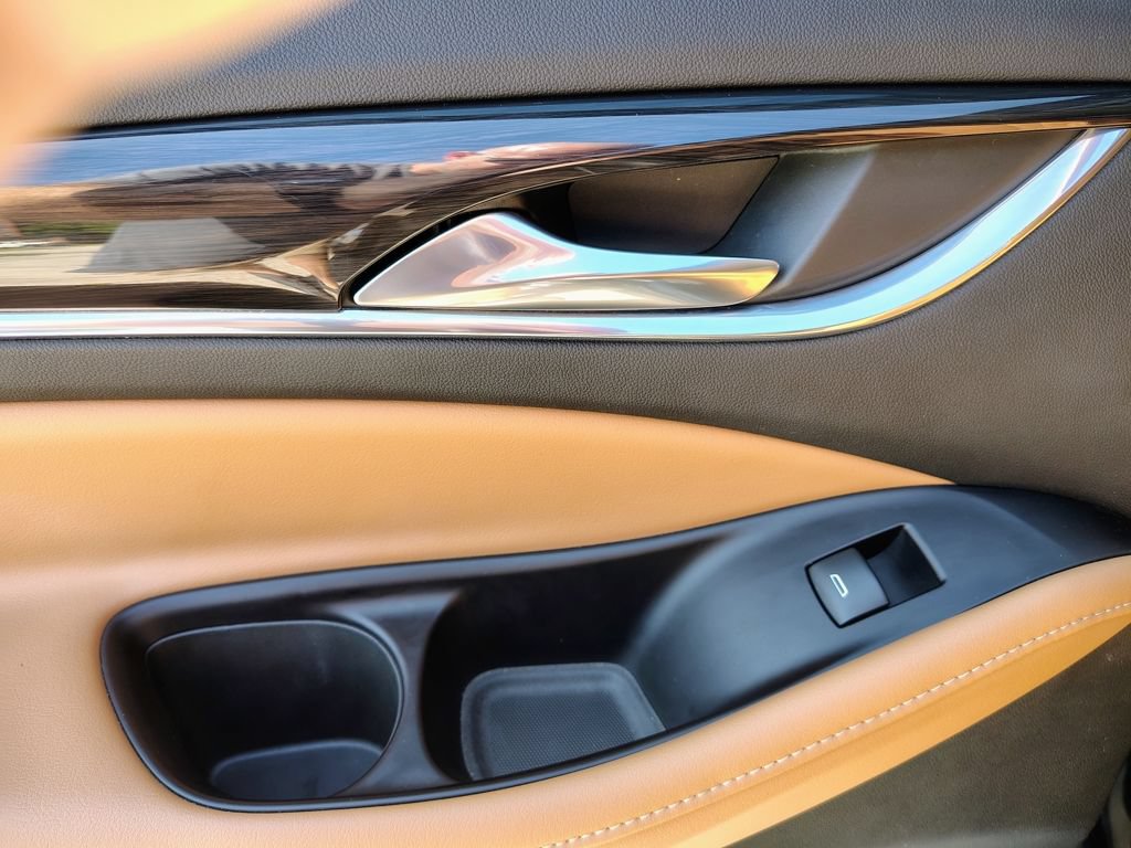 Certified 2018 Buick Enclave Essence AWD/4WD image 35