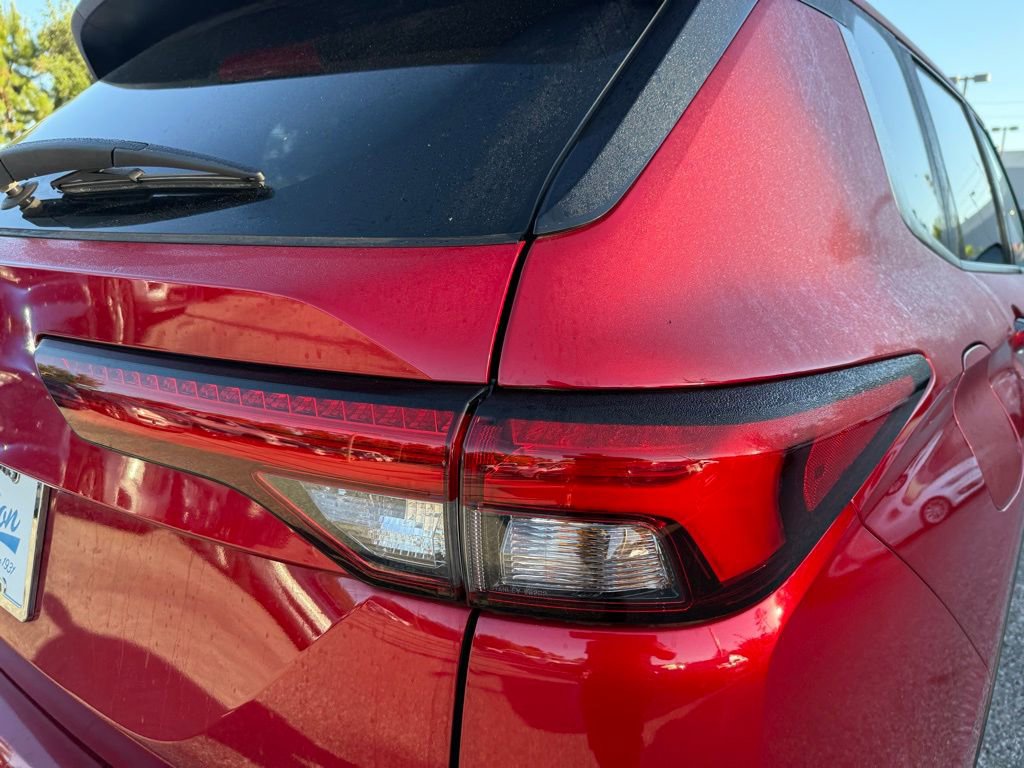 Used 2023 Mitsubishi Outlander SE image 11