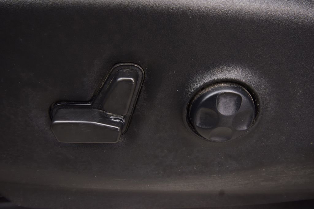 Used 2022 Chrysler Pacifica Touring-L image 28