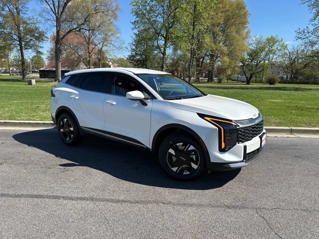 New 2026 Kia Sportage LX AWD/4WD image 2
