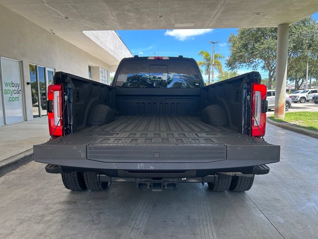 Used 2025 Ford F450 Platinum w/ Platinum Plus Package AWD/4WD image 42