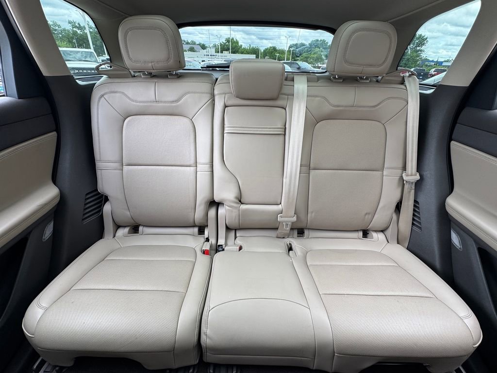 Used 2022 Lincoln Corsair AWD w/ Premium Package image 28