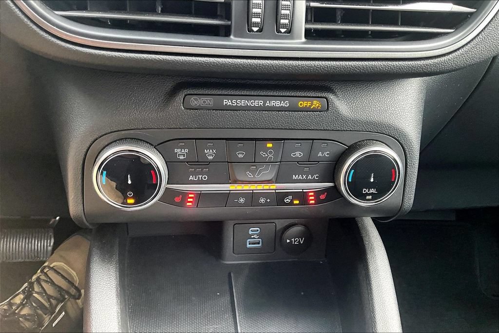 Used 2023 Ford Escape Active AWD/4WD image 32