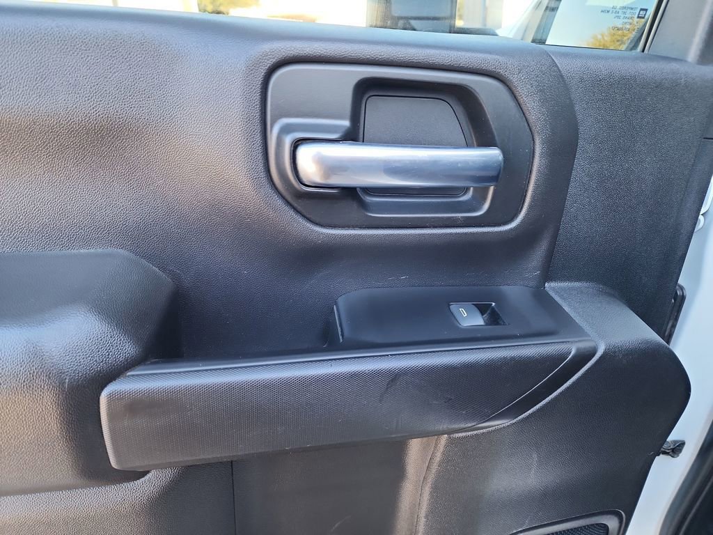 Used 2022 Chevrolet Silverado 2500 LT w/ Convenience Package image 38