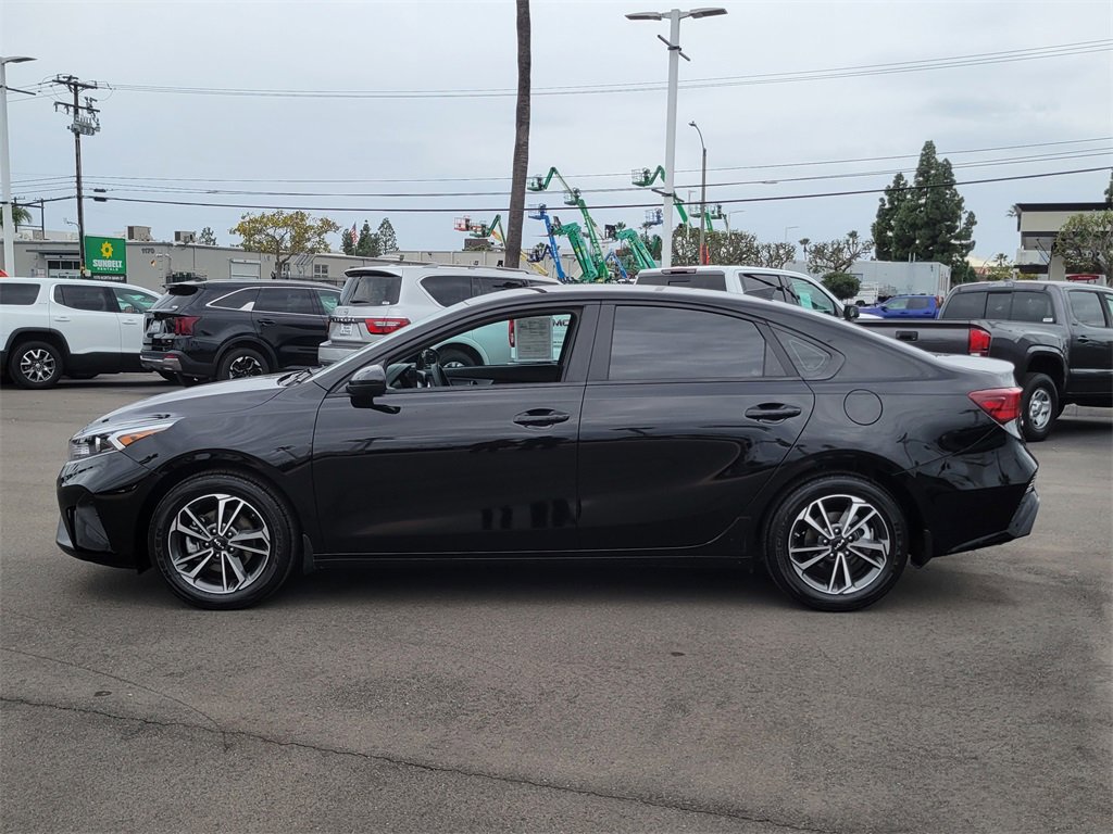 Used 2023 Kia Forte LXS image 29