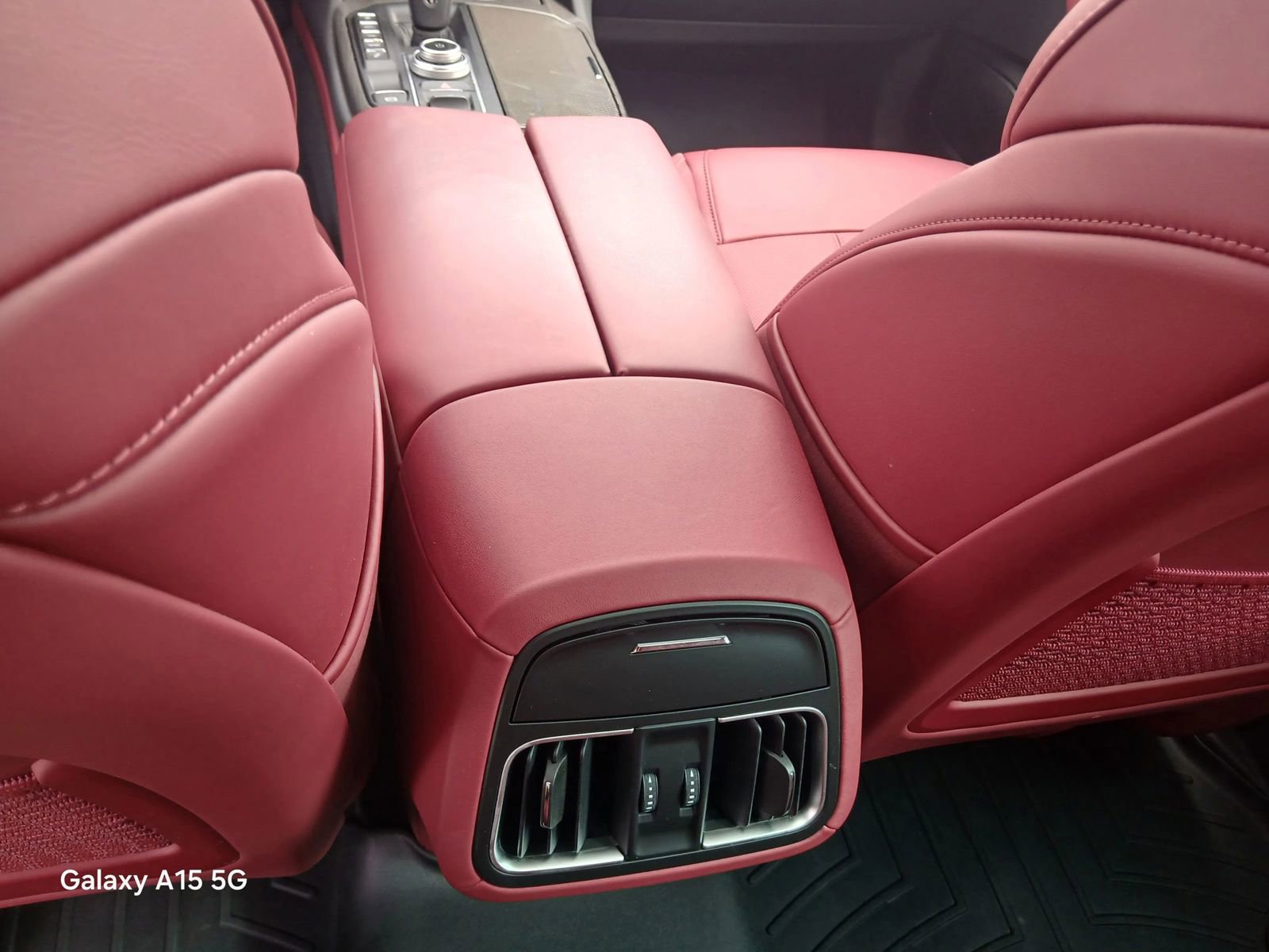 Used 2022 Maserati Levante GT image 28