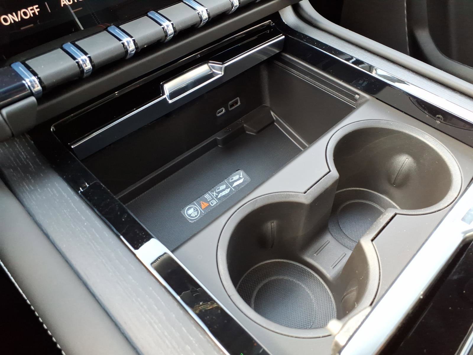 New 2026 GMC Yukon XL AT4 Ultimate image 16