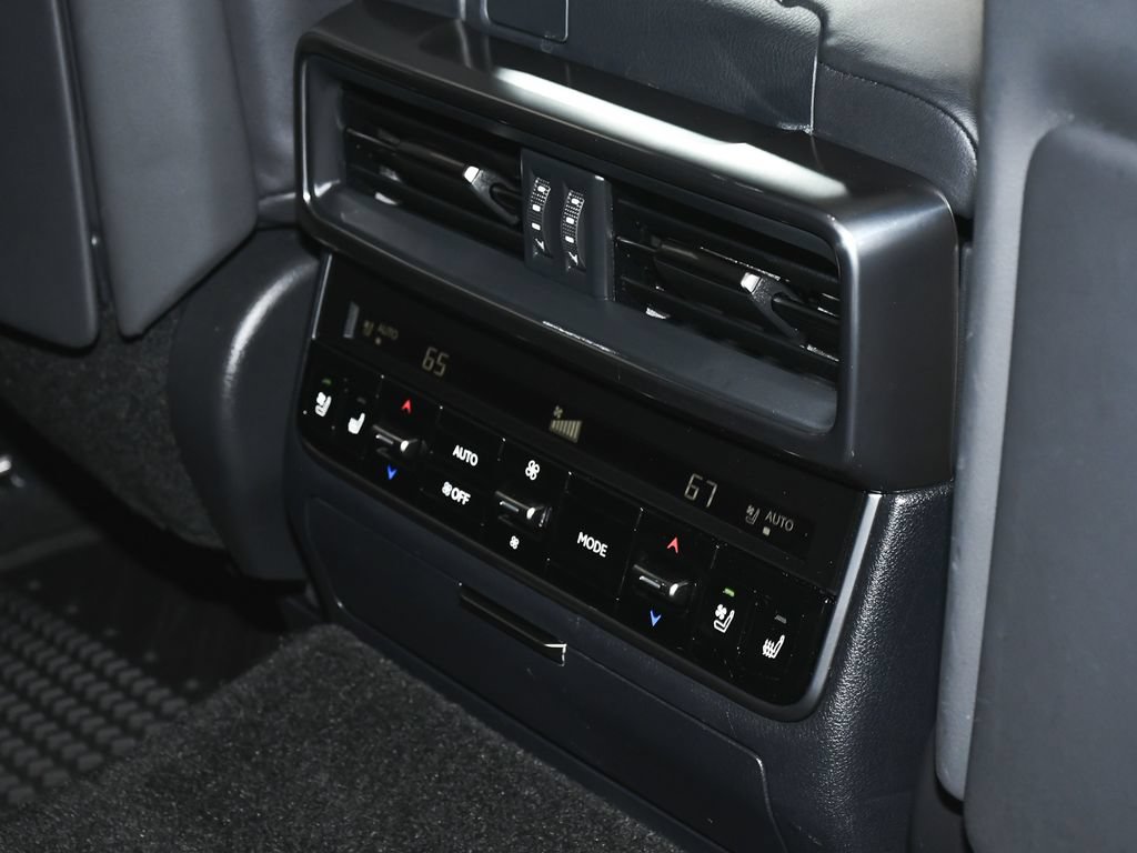Used 2025 Lexus LX 700h F Sport AWD/4WD image 62