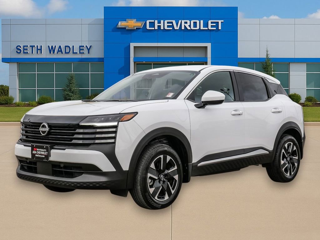 Used 2025 Nissan Kicks SV image 3