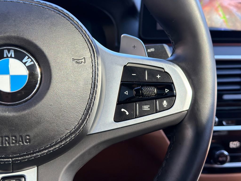 Used 2023 BMW M550i xDrive w/ Executive Package image 20