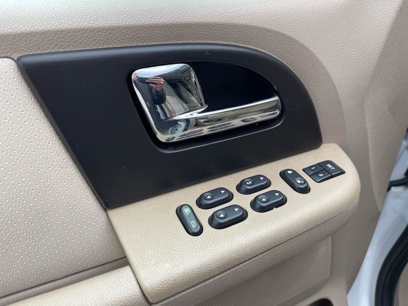 Used 2006 Ford Expedition Eddie Bauer image 25