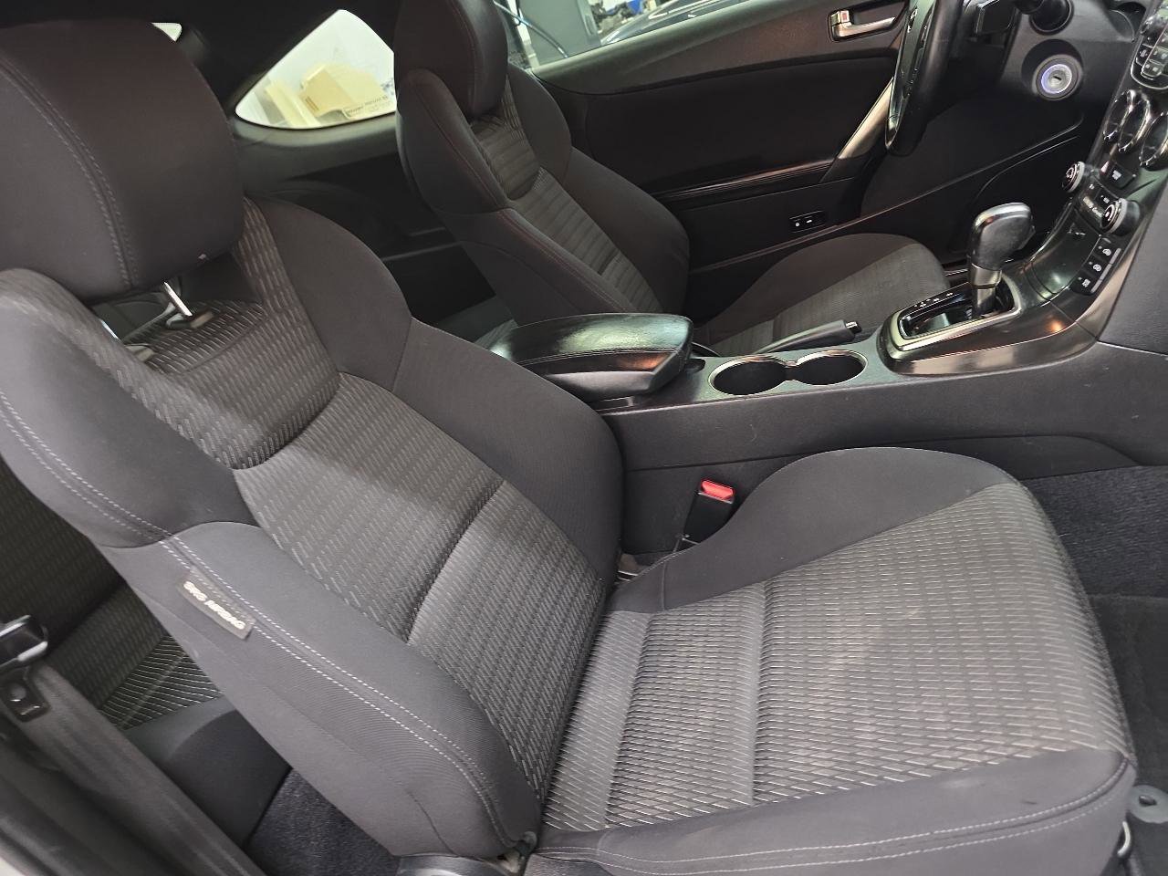 Used 2013 Hyundai Genesis 2.0T image 33