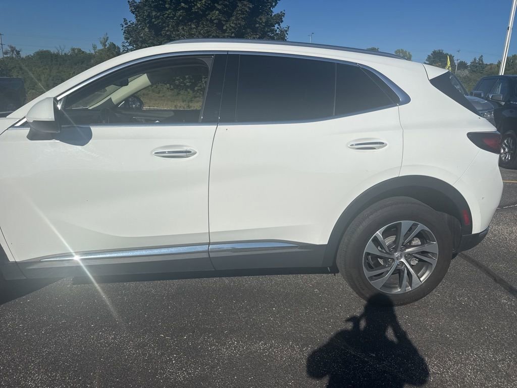 Used 2023 Buick Envision Essence image 6