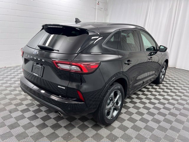 Used 2024 Ford Escape ST-Line w/ Tech Pack #1 AWD/4WD image 5