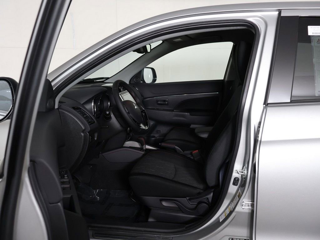 New 2026 Mitsubishi Outlander Sport LE AWD/4WD image 25