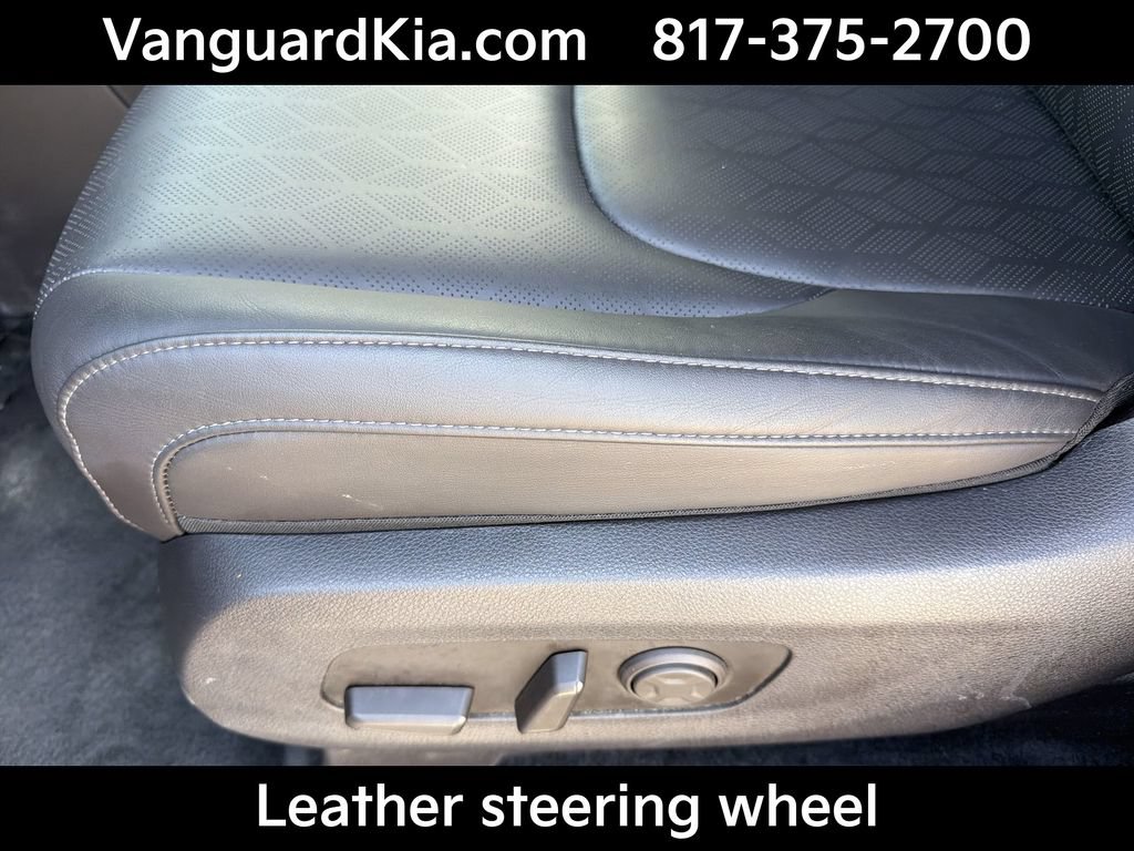 Certified 2026 Kia Carnival LXS FWD image 16