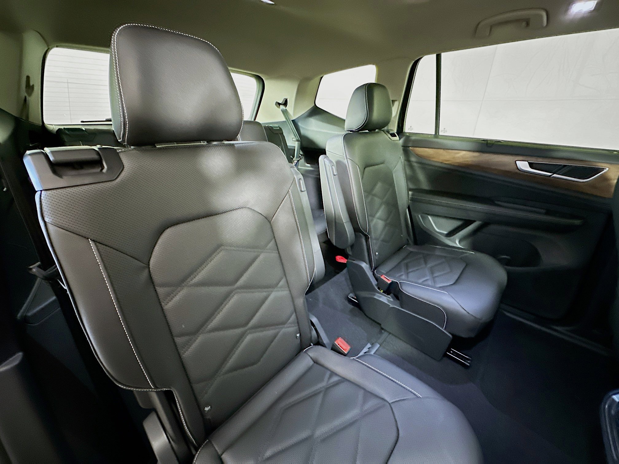 New 2026 Volkswagen Atlas SE image 27