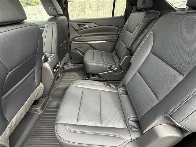New 2027 Chevrolet Traverse LT w/ Midnight/Sport Edition AWD/4WD image 17