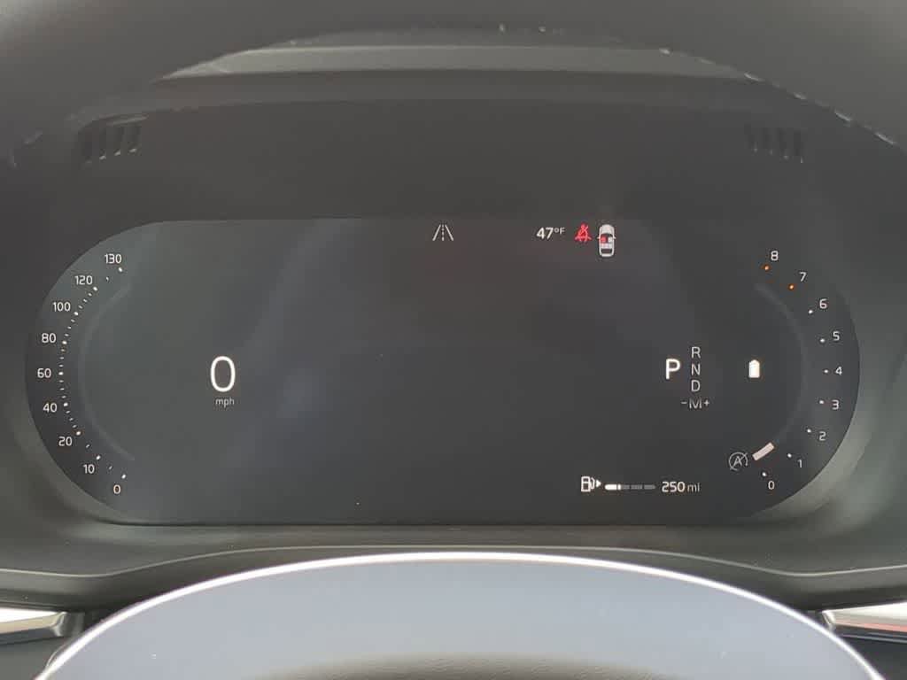 New 2026 Volvo XC60 B5 Plus w/ Protection Package Premier image 33