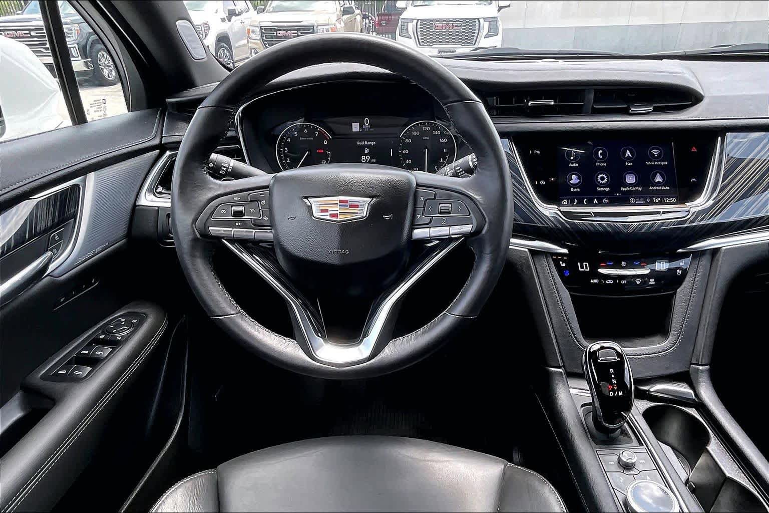 Used 2024 Cadillac XT6 Premium Luxury w/ LPO, Floor Liner Package FWD image 6