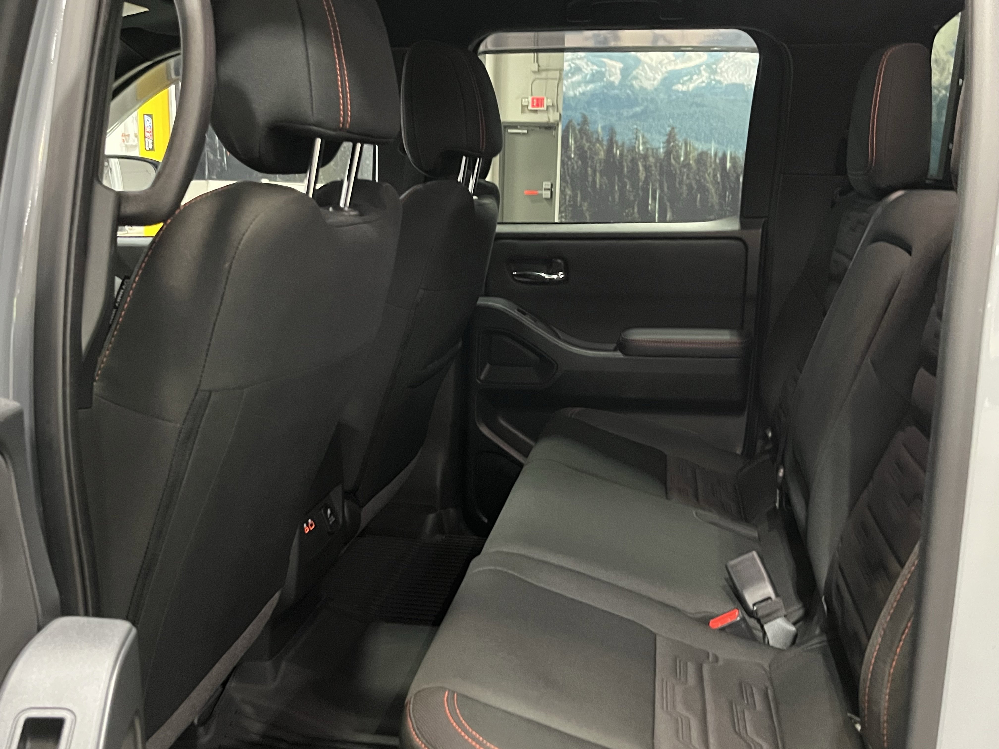 Used 2024 Nissan Frontier PRO-4X w/ Pro Convenience Package AWD/4WD image 16