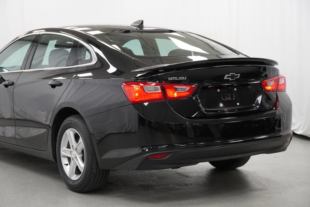 Used 2022 Chevrolet Malibu LS FWD image 13