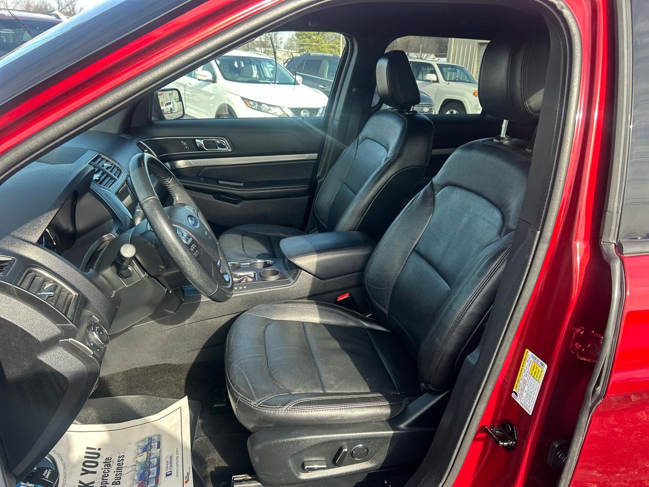 Used 2018 Ford Explorer XLT w/ Equipment Group 202A image 10