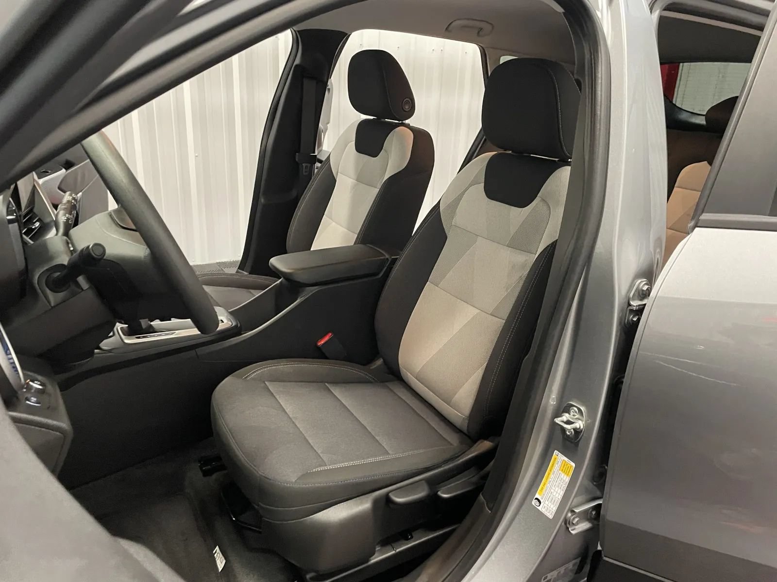 Used 2026 Chevrolet Trax LS w/ Driver Confidence Package FWD image 33