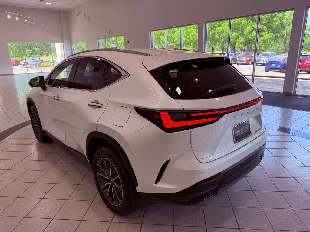 Used 2025 Lexus NX 250 FWD w/ Cold Area Package image 5