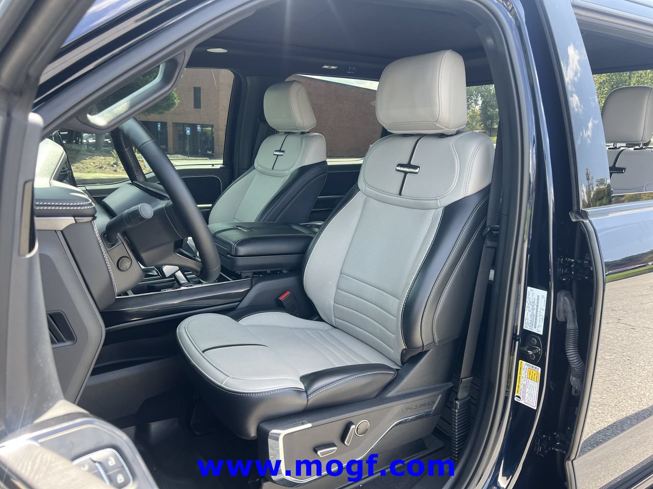 Certified 2023 Ford F150 Lightning Platinum AWD/4WD image 20