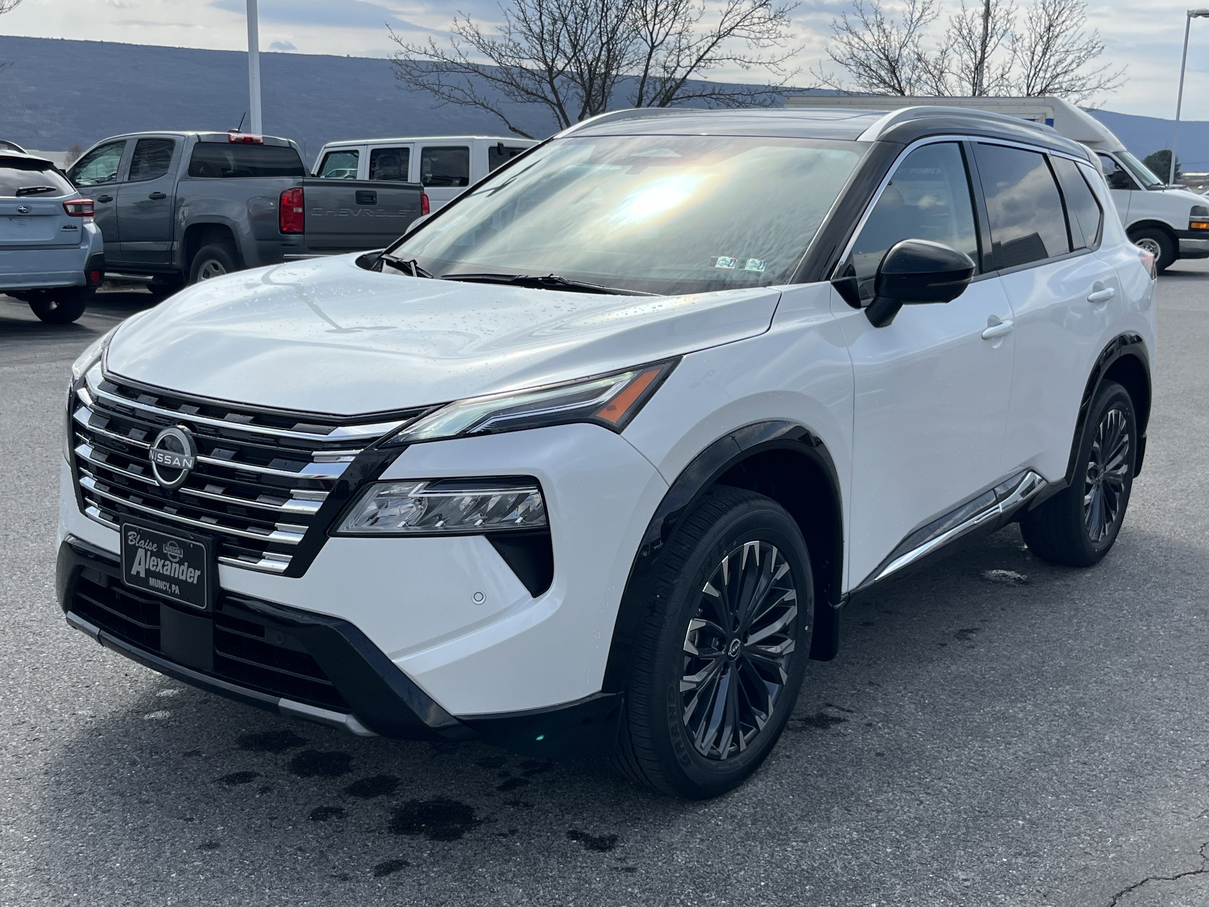 New 2026 Nissan Rogue Platinum w/ Tech Package image 11