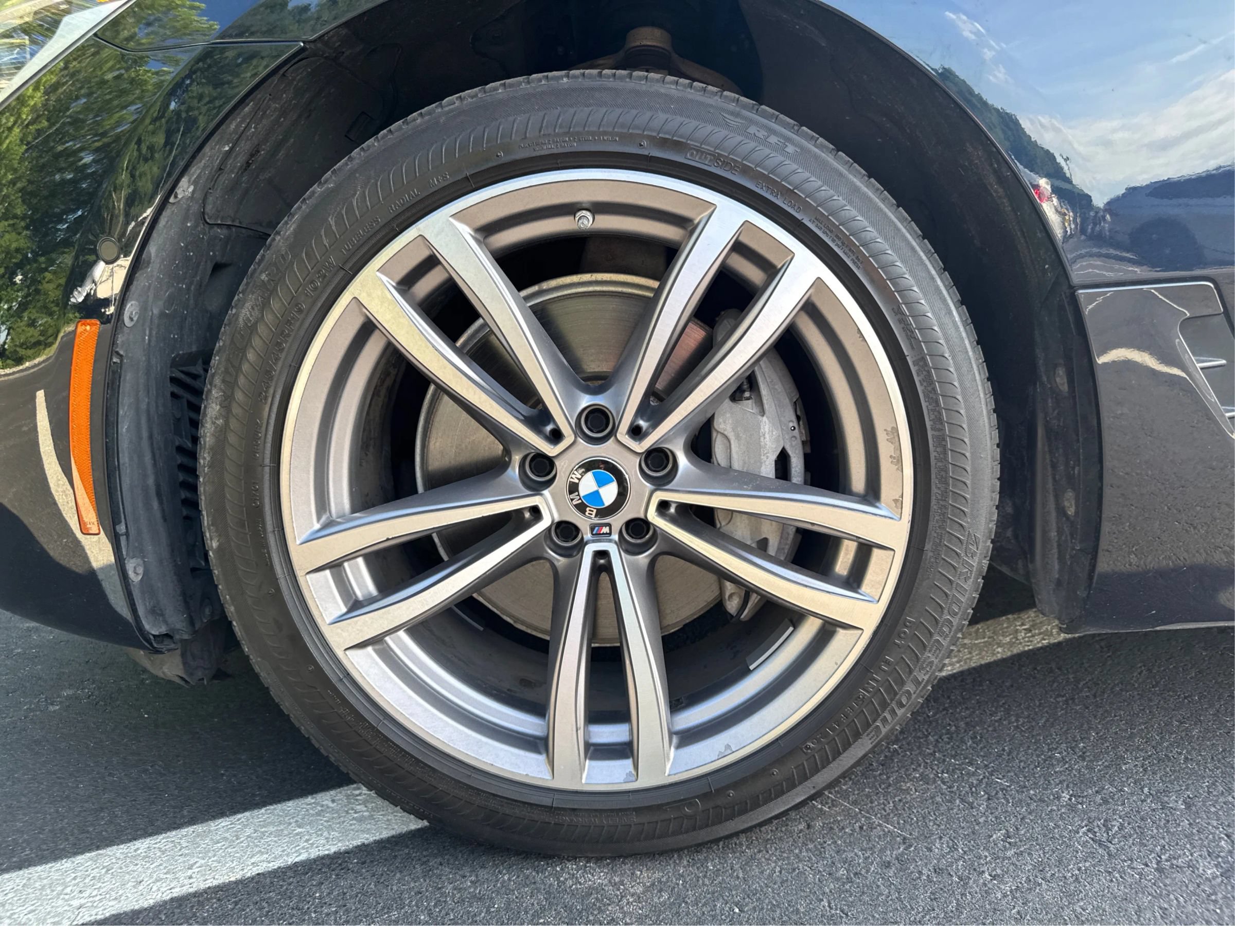 Used 2019 BMW 640i Gran Turismo xDrive w/ M Sport Package AWD/4WD image 15