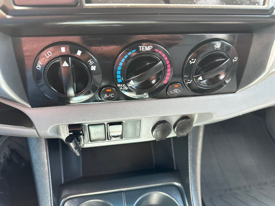 Used 2013 Toyota Tacoma 4x4 Double Cab w/ TRD Off-Road Pkg image 21
