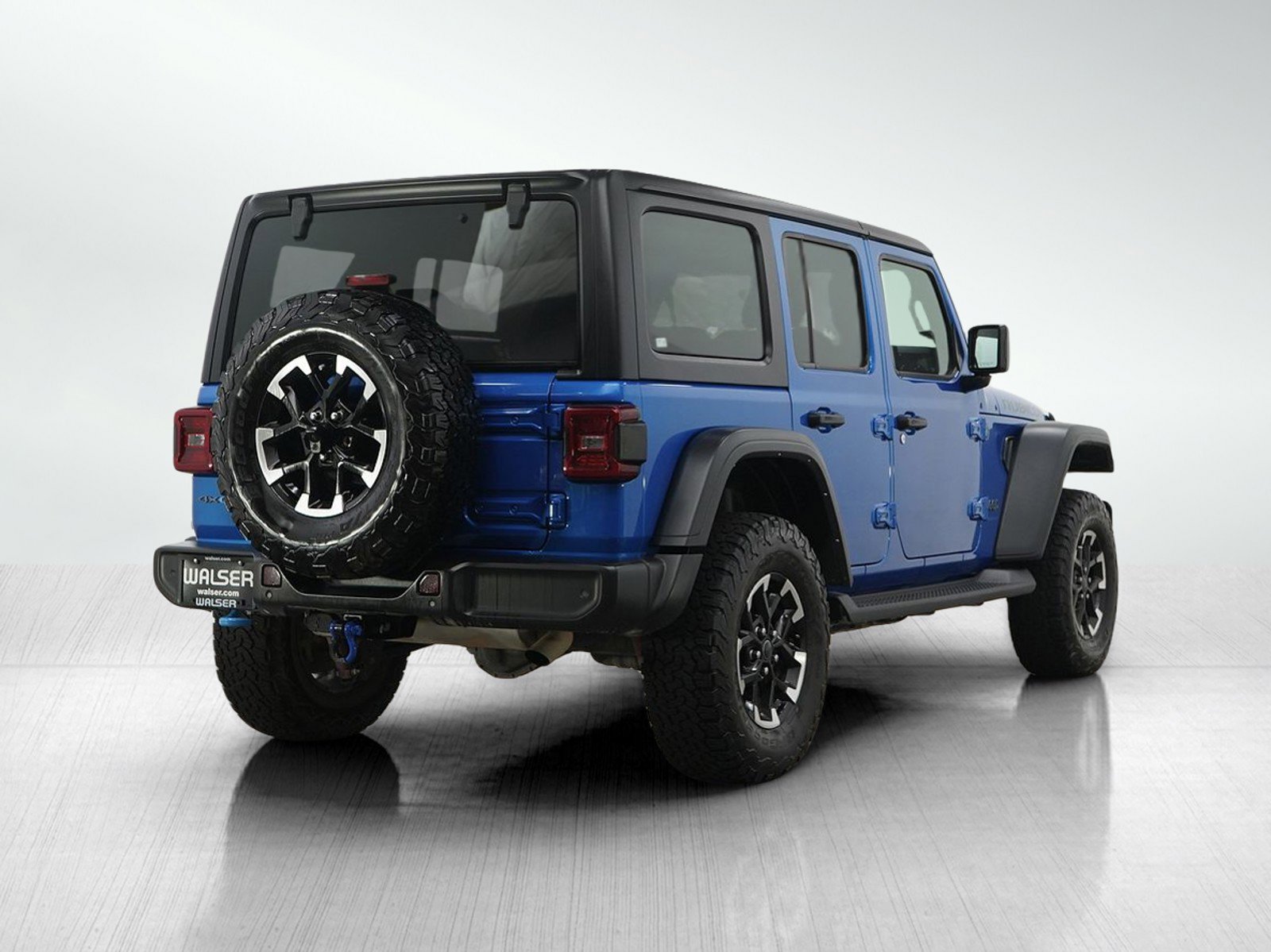 Used 2024 Jeep Wrangler Unlimited Rubicon 4xe w/ Technology Group AWD/4WD image 5