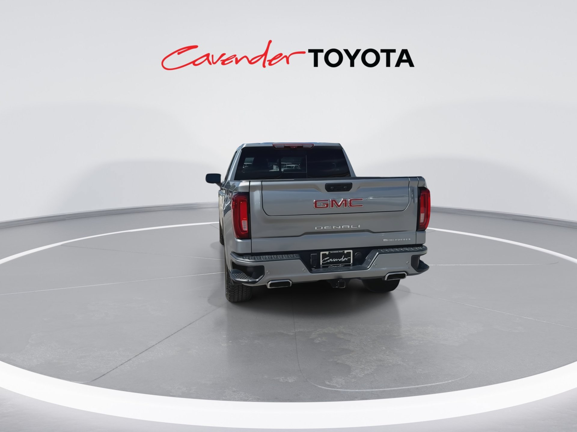 Used 2024 GMC Sierra 1500 Denali w/ Technology Package AWD/4WD image 7