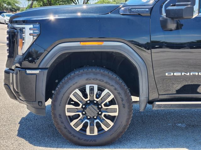 Used 2025 GMC Sierra 2500 Denali Ultimate AWD/4WD image 5