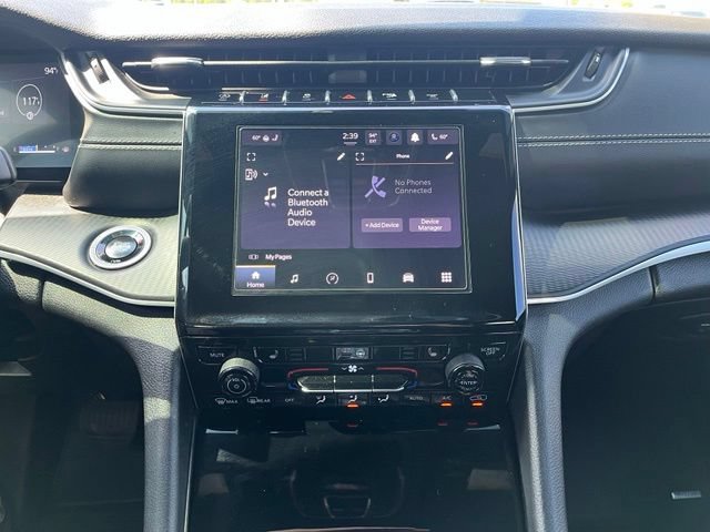 Used 2024 Jeep Grand Cherokee Altitude AWD/4WD image 13
