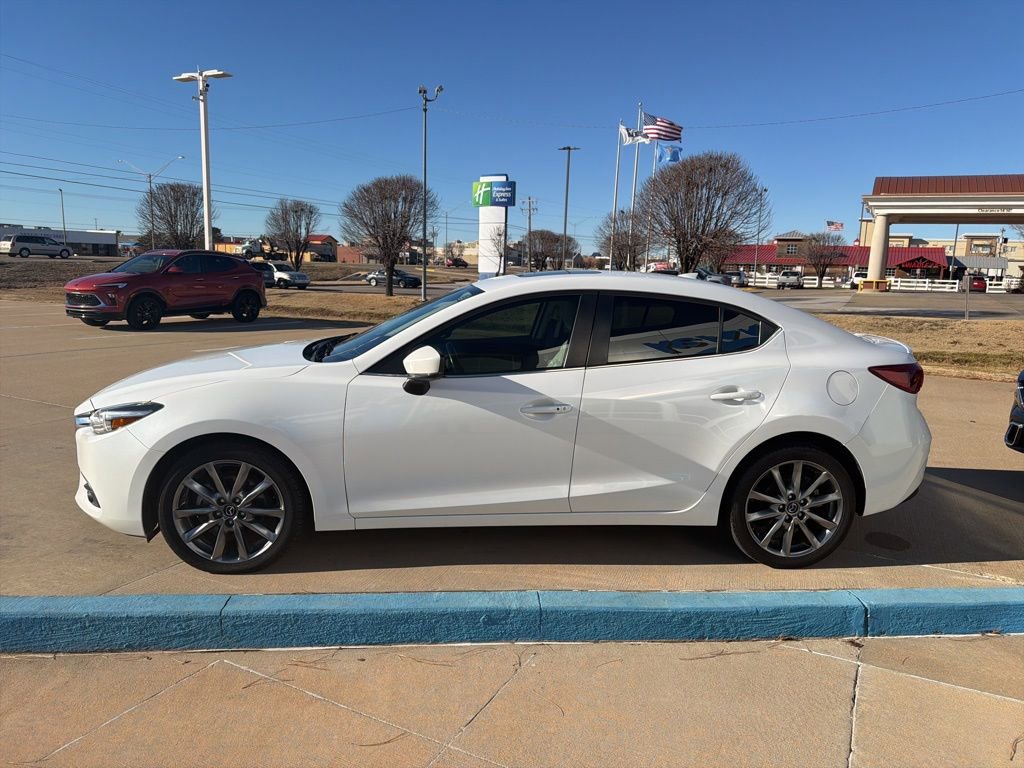 Used 2018 MAZDA MAZDA3 Grand Touring image 5