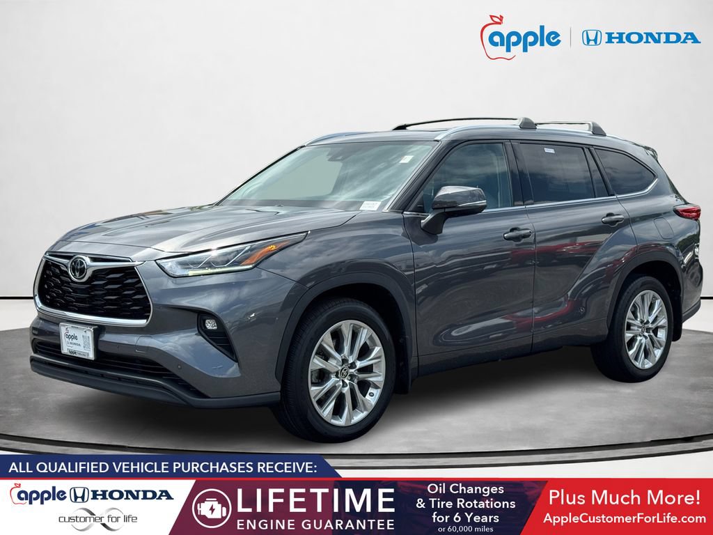 Used 2023 Toyota Highlander Limited AWD/4WD image 5