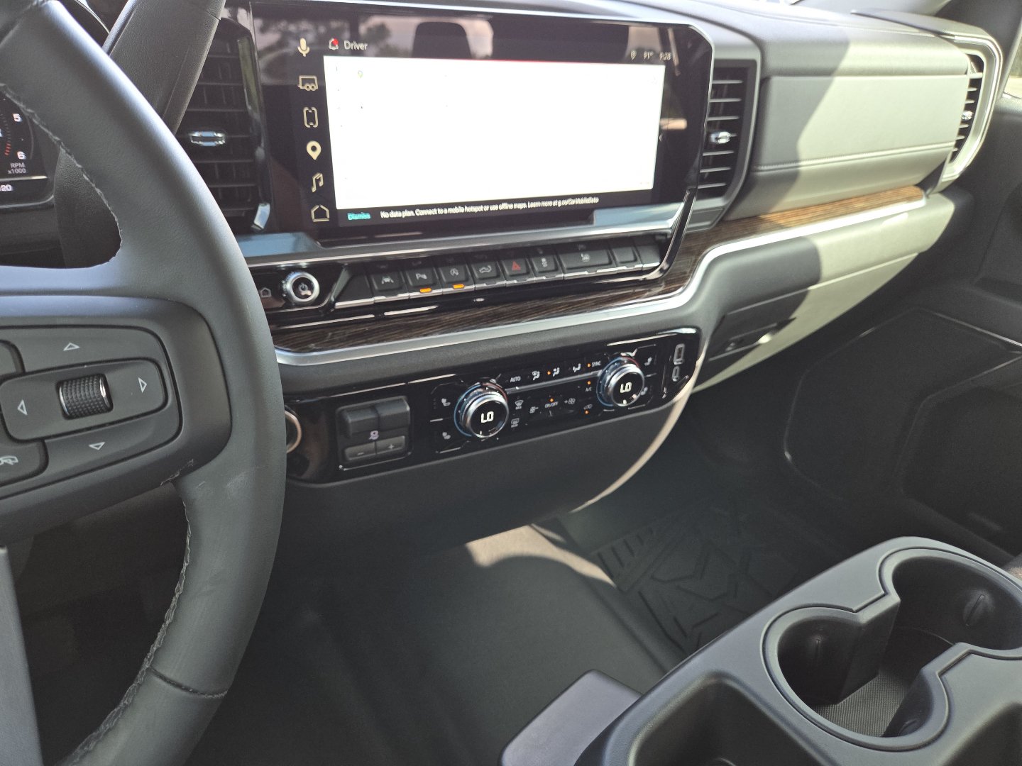 Used 2025 GMC Sierra 1500 SLE w/ Preferred Package AWD/4WD image 31