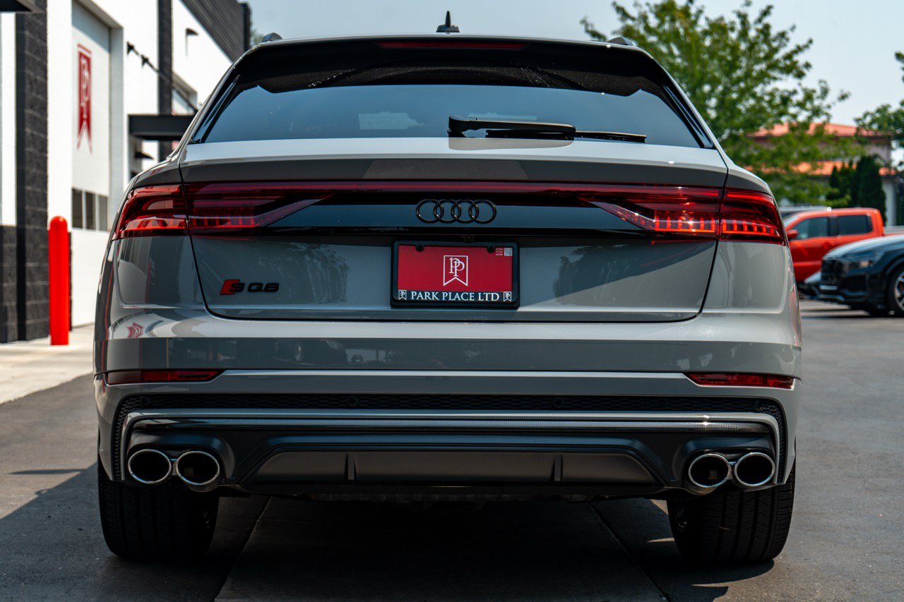 Used 2023 Audi SQ8 Prestige AWD/4WD image 26