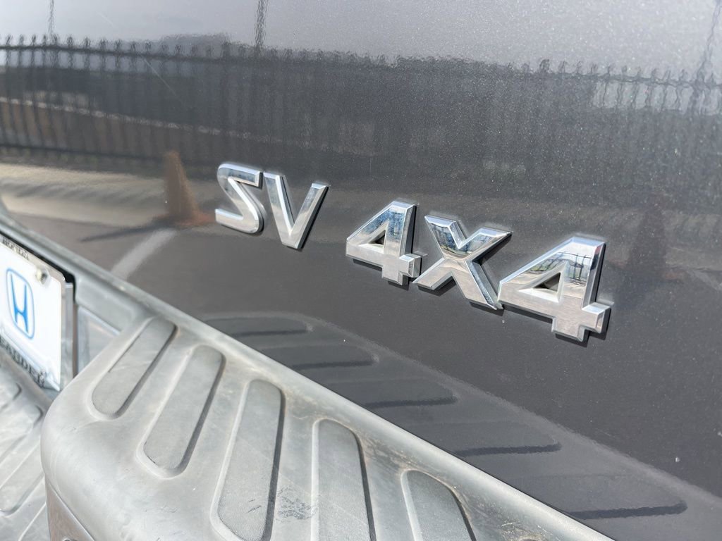 Used 2015 Nissan Frontier SV w/ SV Value Truck Package image 9