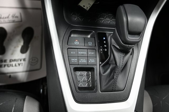 New 2025 Toyota RAV4 XLE image 18