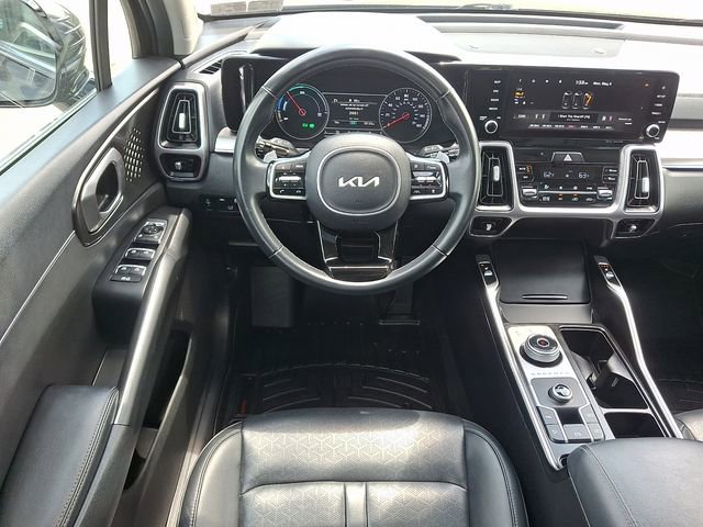 Used 2022 Kia Sorento EX w/ Panoramic Sunroof Package FWD image 14