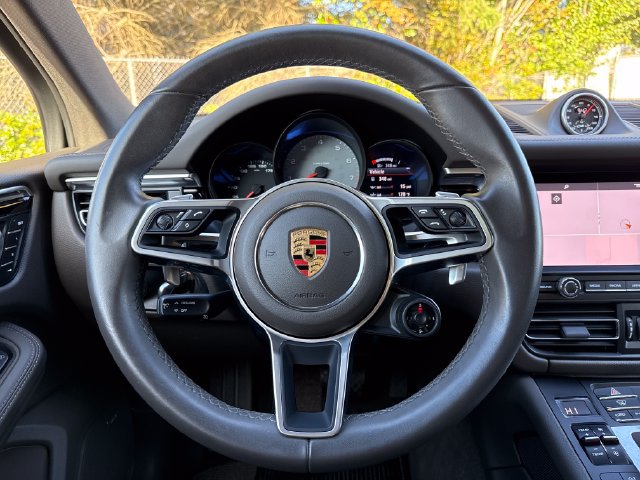 Used 2021 Porsche Macan S AWD/4WD image 19