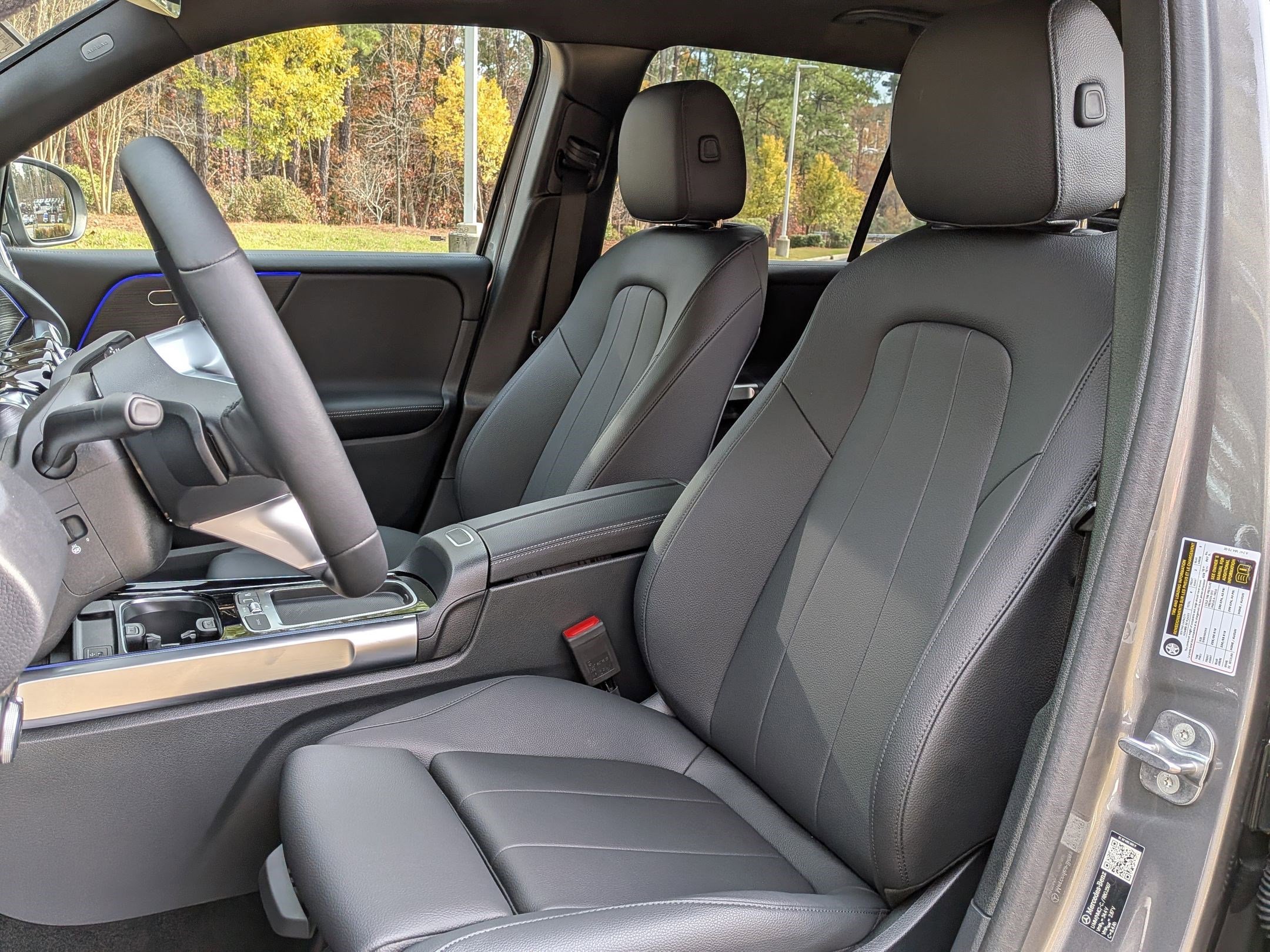 New 2026 Mercedes-Benz GLB 250 4MATIC image 17