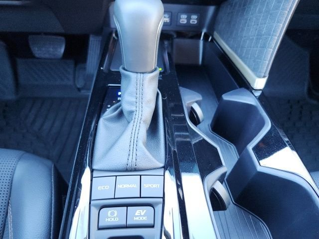 Certified 2025 Toyota Camry XLE AWD/4WD image 18