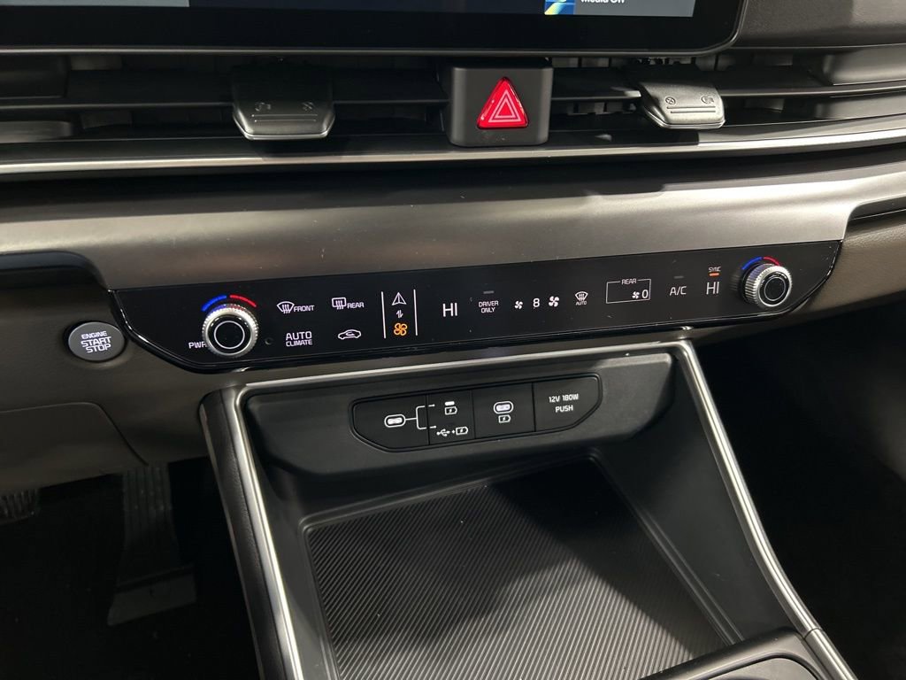 New 2026 Kia Carnival LXS image 19