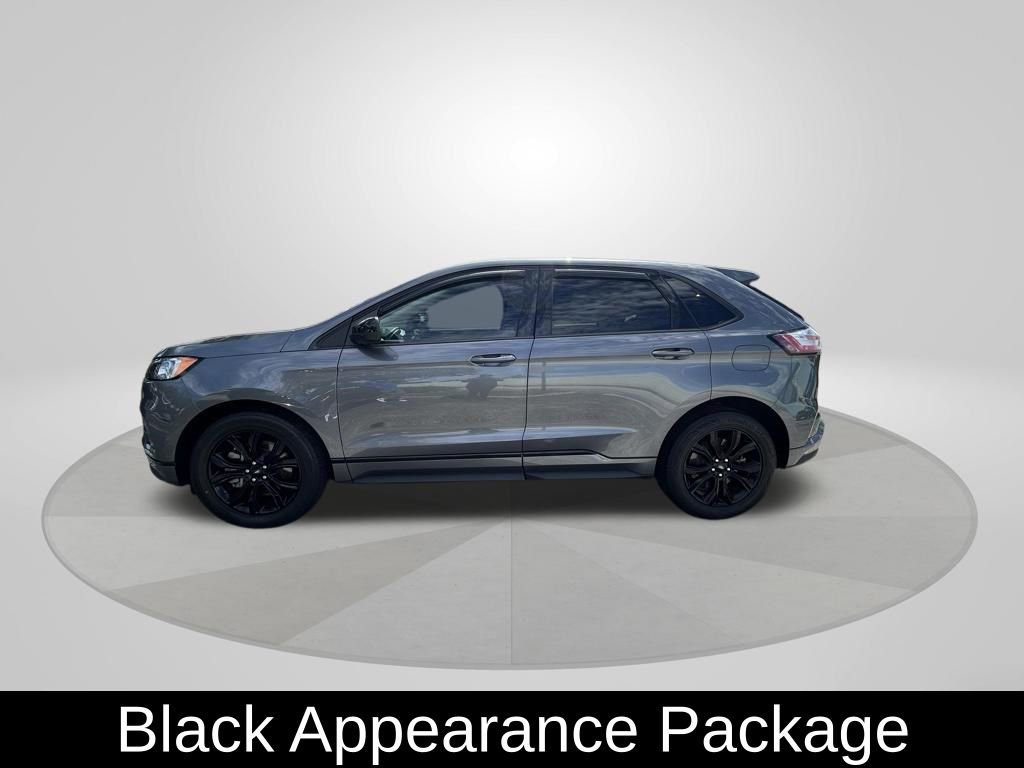 Used 2024 Ford Edge SE w/ Black Appearance Package AWD/4WD image 4