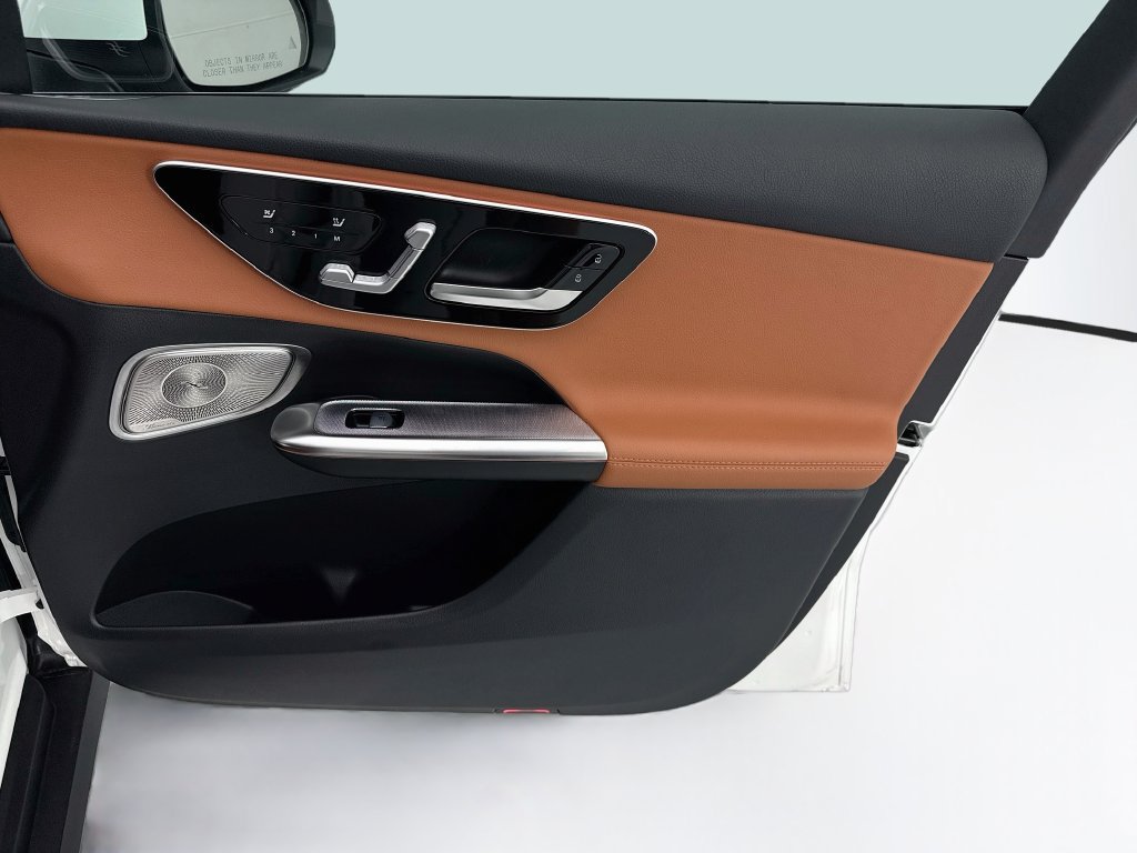 Certified 2026 Mercedes-Benz GLC 300 image 24